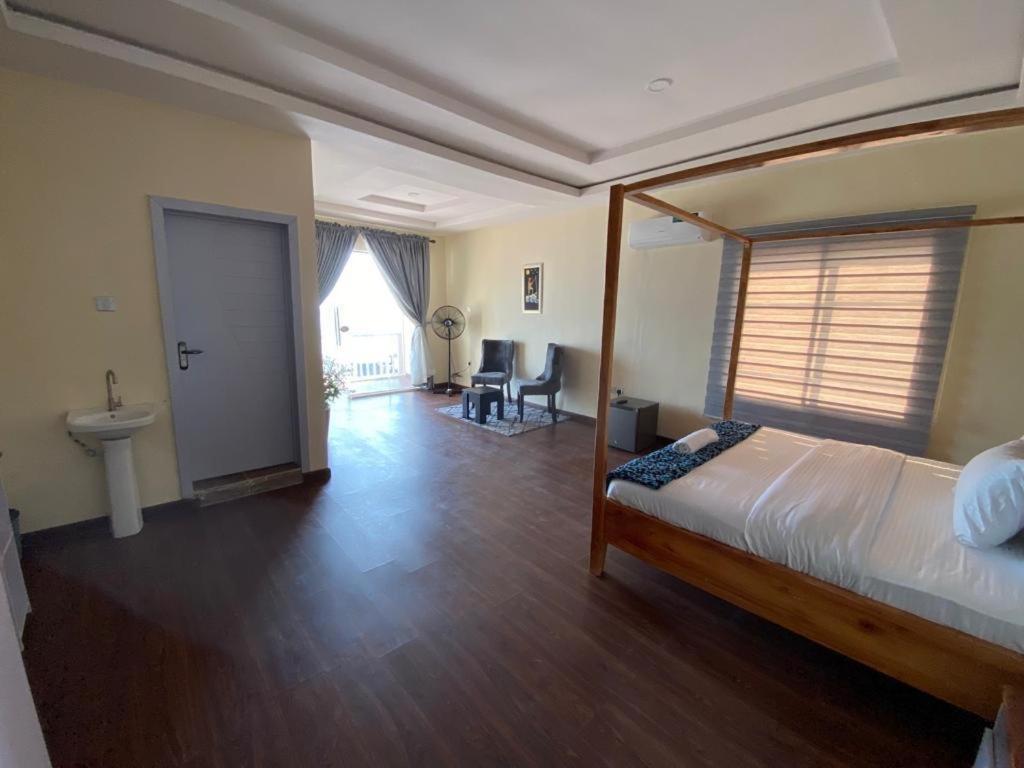Oceanfront Wavecrest Hotel Lekki Dış mekan fotoğraf